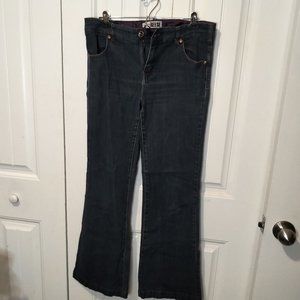 30 Le Chateau Reese dark wash denim jeans baby boot small flair